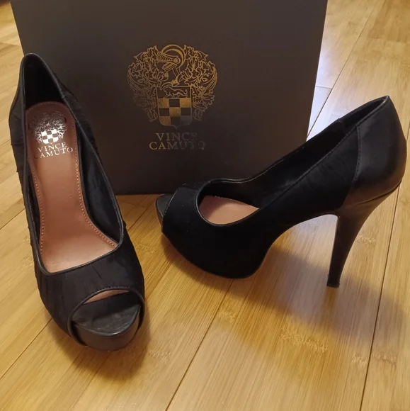 Achika belted top peep toe bootie